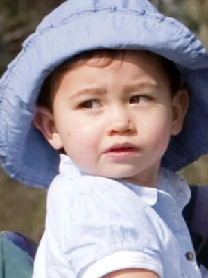 Senna Lewis
