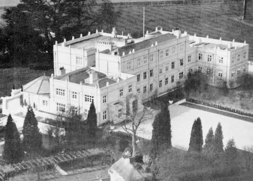 Royal Lodge