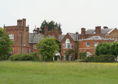 St Paul's Walden Bury